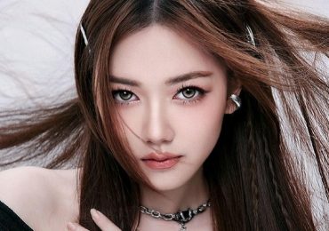Thoại Nghi phát hành bản tiếng Anh ‘Dắt anh về nhà’, mang nhạc Việt chinh phục sân khấu châu Âu