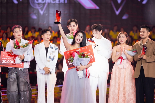 Quán quân TRẺ CONCERT mùa 1 gọi tên Huỳnh Thắm
