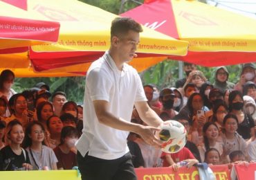 Nguyễn Tiến Linh sẻ chia yêu thương cùng Mái ấm gia đình Việt tại TP.Đà Nẵng