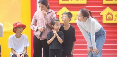 Mái ấm gia đình Việt lập kỷ lục trao hơn 3,2 tỷ đồng cho các em nhỏ khi ghi hình tại Đà Nẵng