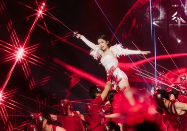 Lâm Bảo Ngọc mạo hiểm nhào lộn trên sân khấu chung kết Em Xinh ‘Say Hi’