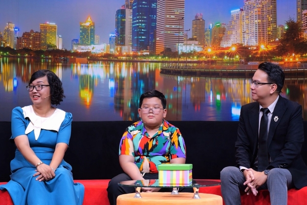 Ước mơ nhỏ của cậu bé 9 tuổi: Được chơi cùng mẹ, được thấy cha mẹ hòa thuận