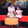 Điều con muốn nói: Câu hỏi nhói lòng của bé gái 8 tuổi khiến bao bậc cha mẹ phải suy ngẫm