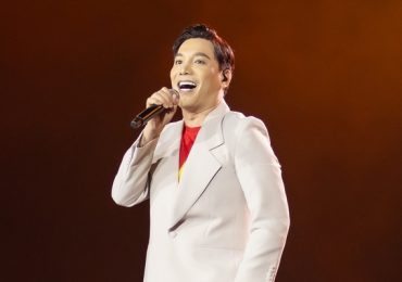 Doanh nhân Minh Beta mở màn ‘Tổ Quốc Trong Tim’ với ‘Việt Nam ơi’