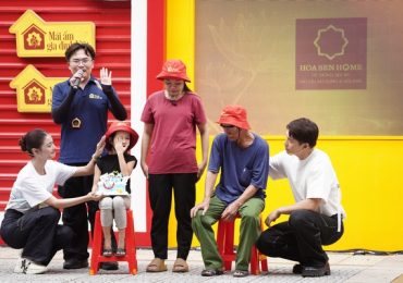 Người cha bật khóc khi con gái 8 tuổi được Mái ấm gia đình Việt tổ chức sinh nhật bất ngờ