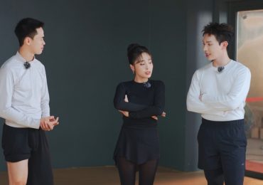 Erik lần đầu làm host show vận động – âm nhạc