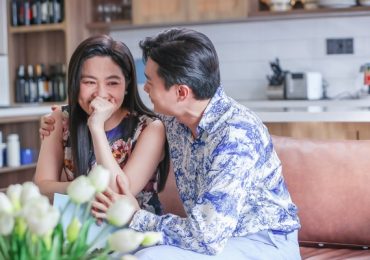 Diễn cảnh tình tứ với Quốc Trường, Lê Khánh bất ngờ gọi điện ‘báo cáo’ chồng