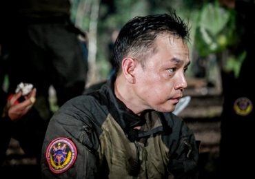 Tiến Luật lo sợ vì Binz thất thần suốt gần 1 giờ đồng hồ trong rừng sâu