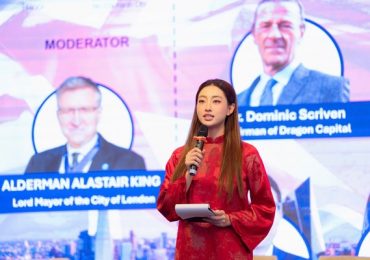 Lương Thùy Linh khẳng định bản lĩnh trong vai trò MC sự kiện quốc tế