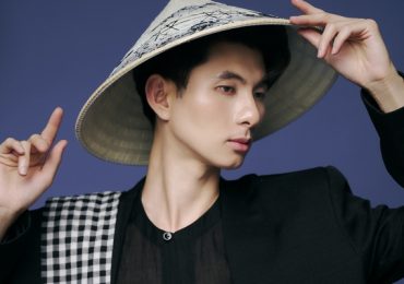 Nguyễn Minh Công triển lãm 10 năm làm nghề