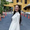 Bảo Ngọc diện áo dài, giảng dạy tại Thái Lan