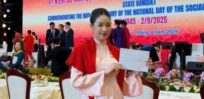 Hoa hậu Thanh Thuỷ diện áo dài dự tiệc chiêu đãi kỷ niệm 80 năm Quốc khánh 2/9