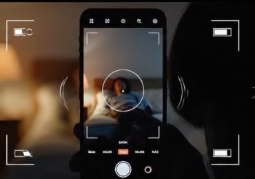 Lời cảnh báo: Bị theo dõi qua camera điện thoại và laptop