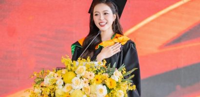 Hoa hậu Kiều Duy đại diện tân cử nhân khóa phát biểu tại lễ tốt nghiệp