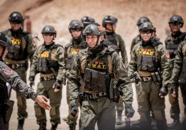 ‘Chiến sĩ quả cảm’ ra mắt MV chủ đề ‘tuyệt đối điện ảnh’