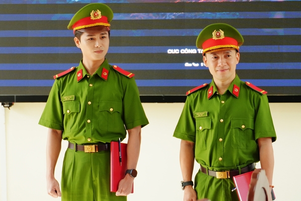 Tăng Duy Tân gia nhập ‘Chiến sĩ quả cảm’