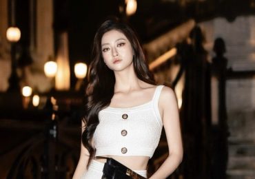 Lương Thuỳ Linh tiếp tục gây ấn tượng tại tuần lễ thời trang Paris