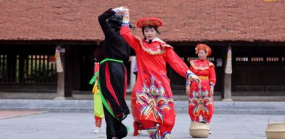 ‘2 ngày 1 đêm’ đến Bắc Ninh, dàn cast tái hiện trò chơi dân gian Kinh Bắc