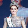 Trịnh Mỹ Anh khoe sắc, sẵn sàng chinh phục Miss Earth 2025