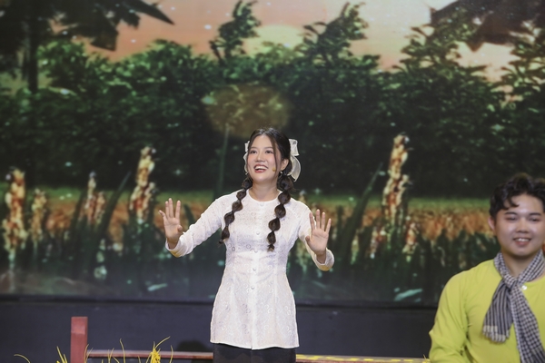Huỳnh Thơ đưa khán giả ‘du ngoạn’ miền Tây qua giai điệu sôi động