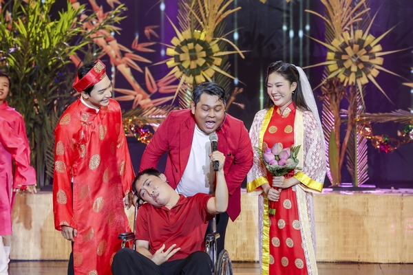 Huỳnh Thơ mang đám cưới miền Tây rộn ràng lên sân khấu ‘Tình Bolero 2025’