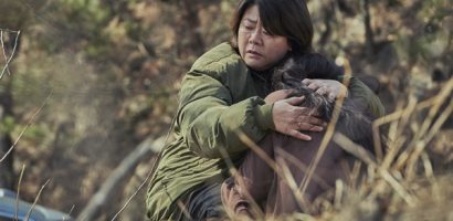 Siêu phẩm ‘Không bông tuyết nào trong sạch’ nhận cơn mưa lời khen từ quốc tế