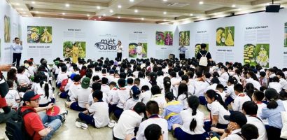 Hơn 10.000 lượt khách đổ về triển lãm của NTK Nguyễn Minh Công sau 3 tuần mở cửa