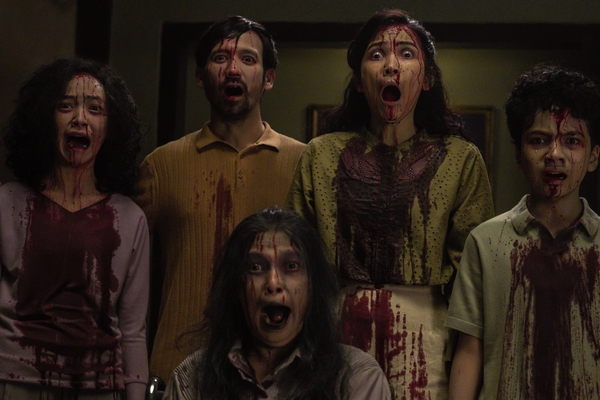 Loạt cảnh kinh dị thoả mãn mọi giác quan trong ‘Lọ lem chơi ngải’ Loạt cảnh kinh dị thoả mãn mọi giác quan trong ‘Lọ lem chơi ngải’