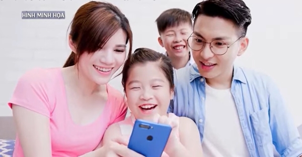 Câu chuyện cuộc sống: Không nên lạm dụng ‘trợ lý ảo’ trong việc nuôi dạy con