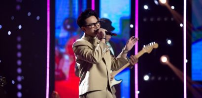 Chí Tâm trổ tài đệm đàn guitar cho ca sĩ Lâm Ngọc Trọng