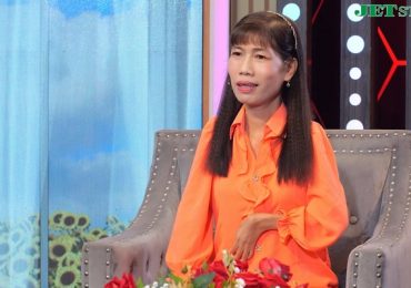 Hành trình chinh phục con chữ đầy gian nan của Nghệ nhân Huỳnh Thị Xậm