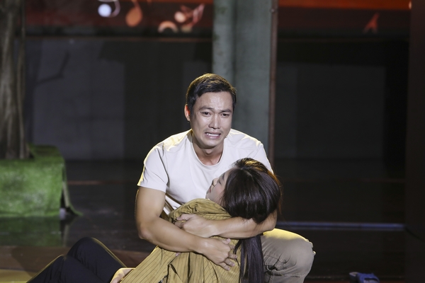 Lê Minh Thuấn chinh phục giám khảo với giọng hát ngọt ngào tại Tình Bolero 2025