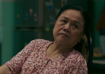 Nghệ sĩ Ái Như uống bia, hút thuốc sành điệu trong ‘Phá đám: Sinh nhật mẹ’