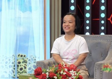 Đời rất đẹp: Tình yêu đẹp của cô gái cao 1,2 m bán vé số