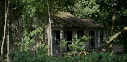 Tiết lộ ‘rợn tóc gáy’ về nguồn gốc của bối cảnh chính trong ‘Nhà hai chủ’