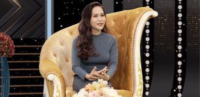 Từ tuổi thơ thiếu thốn nhưng ấm áp yêu thương đến con đường âm nhạc bền bỉ của ca sĩ Hồng Mơ