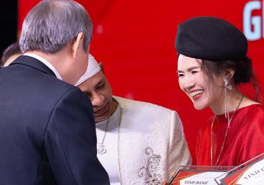 Hệ thống Ula Namaste Yoga vinh danh chuyên gia Dương Quyên Nguyễn là Giảng viên cấp cao tại Gala Chào Xuân 2026