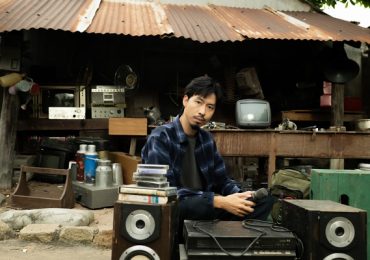 Đen ra mắt ‘Việc lớn’ vinh danh ‘công việc’ làm cha mẹ