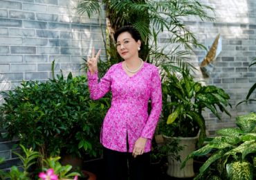 Diễn viên Phương Dung chuẩn bị cả trăm bộ áo bà ba để đóng phim ‘Hẻm không tình yêu’