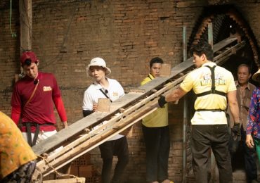 Trai đẹp Ma Ran Đô, Vĩnh Thích Ăn Ngon cặm cụi dọn chuồng dê để ‘mưu sinh’