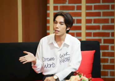 Phía sau cú sốc bị khán giả đuổi xuống sân khấu: Dương Thanh Vàng đã thay đổi như thế nào?