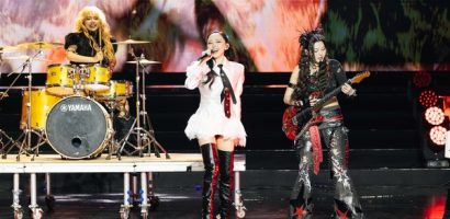 Lễ trao giải Làn Sóng Xanh 2025: Cú ‘oanh tạc’ với 14 tiết mục đổ bộ Top Trending