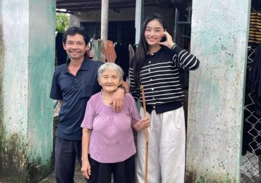 Hoa hậu Yến Nhi sửa nhà, mở tiệm tạp hóa cho ba mẹ ở quê