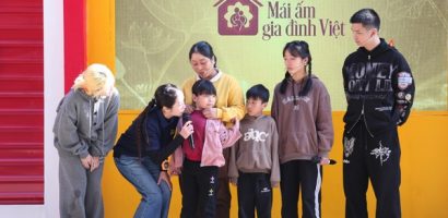 Ốc Thanh Vân xúc động trước người mẹ một mình nuôi ba con, chăm chồng sống thực vật