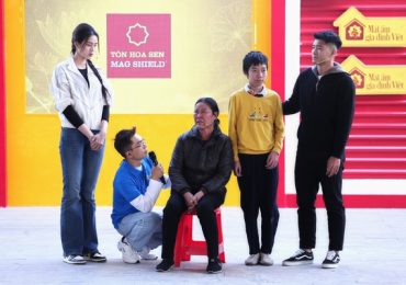 Nghị lực của cậu bé mồ côi cha mẹ khiến Minh Dự, Đỗ Thị Hà và Hà Đức Chinh xúc động