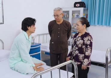 Diễn viên Lợi Trần nhắn nhủ khán giả sau khi xuất viện