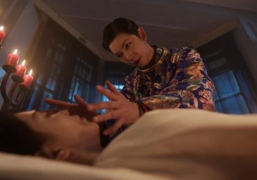 Xuân Lan hóa thành bác sĩ thẩm mỹ ác nhân