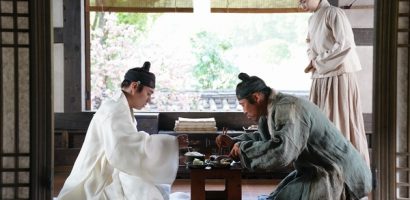 ‘Dưới Bóng Điện Hạ’ gây bất ngờ khi đào sâu từng lát cắt lịch sử