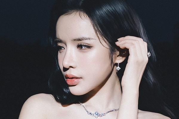 LyLy hóa thân đầy quyền lực trong MV mới