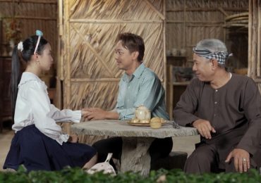 Con gái nổi giận khi bố đơn thân can thiệp sâu vào chuyện ‘thầm kín’